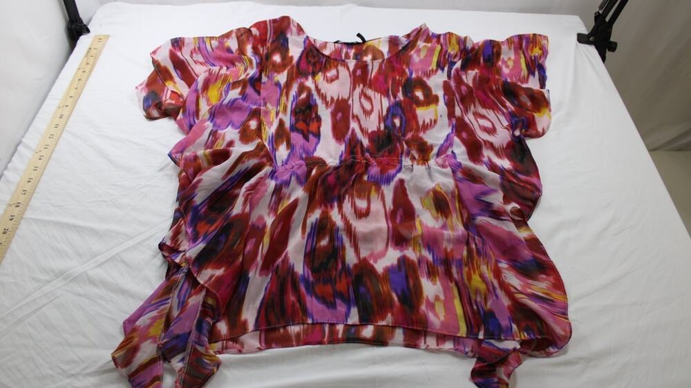 Sofia Vergara Blouse Womens M Multicolor Geometric Scoop Neck Short Sleeve